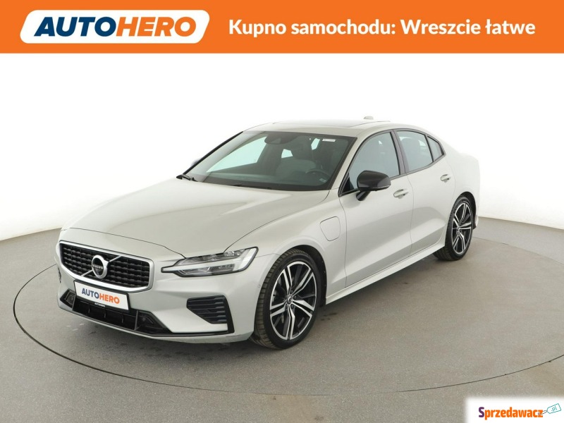 Volvo S60  Sedan/Limuzyna 2019,  2.0 hybryda, automat - Na sprzedaż za 94 300 zł - Warszawa