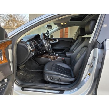 Audi A7  Sedan/Limuzyna 2014,  3.0 benzyna, automat - Na sprzedaż za 77 900 zł - Warszawa - zdjęcie 4