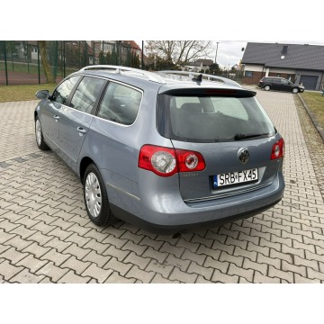 Volkswagen Passat  Kombi 2009,  1.4 benzyna, automat - Na sprzedaż za 10 999 zł - Knurów - zdjęcie 5