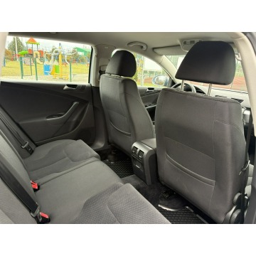 Volkswagen Passat  Kombi 2009,  1.4 benzyna, automat - Na sprzedaż za 10 999 zł - Knurów - zdjęcie 12