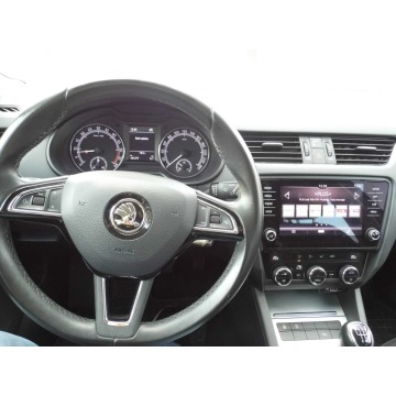 Skoda Octavia  Kombi 2019,  1.6 diesel - Na sprzedaż za 42 900 zł - Łódź - zdjęcie 8