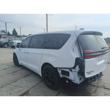 Chrysler Pacifica  Minivan/Van 2022,  3.6 hybryda, automat - Na sprzedaż za 154 000 zł - Gizałki - zdjęcie 7