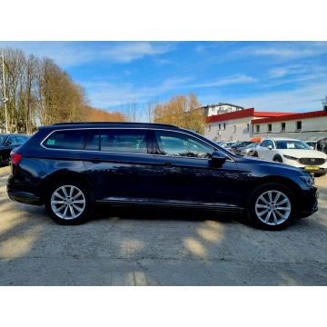 Volkswagen Passat  Kombi 2022,  1.5 benzyna, automat - Na sprzedaż za 66 900 zł - Szczecin - zdjęcie 5