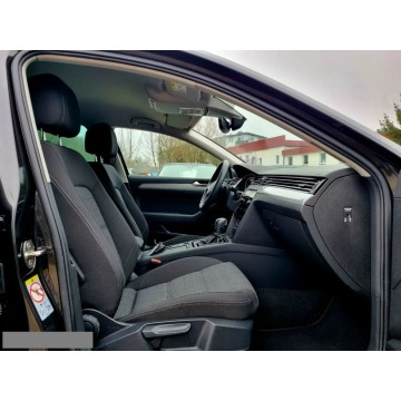 Volkswagen Passat  Kombi 2022,  1.5 benzyna, automat - Na sprzedaż za 66 900 zł - Szczecin - zdjęcie 12