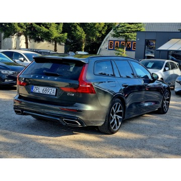 Volvo V60  Kombi 2019,  2.0 diesel, automat - Na sprzedaż za 73 900 zł - Szczecin - zdjęcie 7