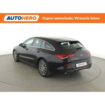 Mercedes - Benz CLA-klasa  Kombi 2020,  2.0 diesel, automat - Na sprzedaż za 72 000 zł - Warszawa - zdjęcie 4