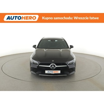 Mercedes - Benz CLA-klasa  Kombi 2020,  2.0 diesel, automat - Na sprzedaż za 72 000 zł - Warszawa - zdjęcie 11