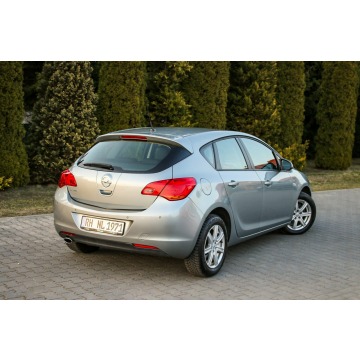 Opel Astra  Hatchback 2011,  1.4 benzyna - Na sprzedaż za 18 900 zł - Ostrów Mazowiecka - zdjęcie 3