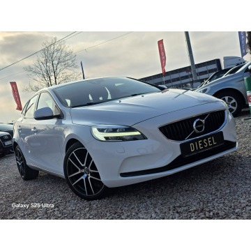 Volvo V40  Hatchback 2017,  2.0 diesel - Na sprzedaż za 41 999 zł - Nowe Sójki - zdjęcie 6