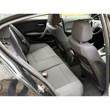 BMW Seria 1  Hatchback 2009,  2.0 diesel - Na sprzedaż za 15 999 zł - Gostyń - zdjęcie 8
