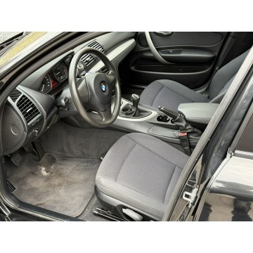 BMW Seria 1  Hatchback 2009,  2.0 diesel - Na sprzedaż za 15 999 zł - Gostyń - zdjęcie 10