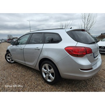 Opel Astra 2011,  1.4 benzyna - Na sprzedaż za 14 999 zł - Nowe Sójki - zdjęcie 10