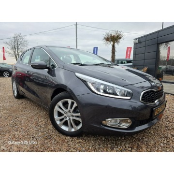 Kia Ceed  Hatchback 2013,  1.6 benzyna - Na sprzedaż za 26 999 zł - Nowe Sójki - zdjęcie 3
