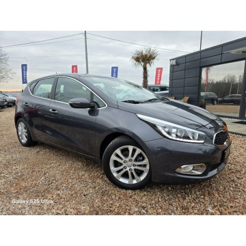 Kia Ceed  Hatchback 2013,  1.6 benzyna - Na sprzedaż za 26 999 zł - Nowe Sójki - zdjęcie 4