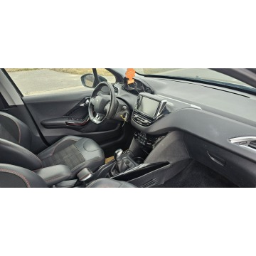 Peugeot 2008 2019,  1.5 diesel - Na sprzedaż za 29 999 zł - Pleszew - zdjęcie 11