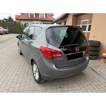 Opel Meriva  Hatchback 2017,  1.4 benzyna - Na sprzedaż za 32 900 zł - Orzech - zdjęcie 9