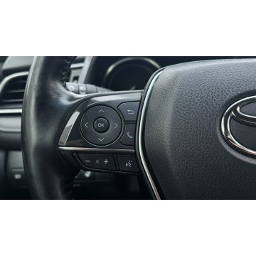 Toyota Camry  Sedan/Limuzyna 2021,  2.5 hybryda, automat - Na sprzedaż za 80 000 zł - Gdynia - zdjęcie 11