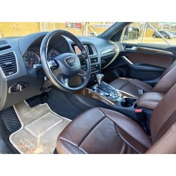 Audi Q5  SUV 2017,  2.0 benzyna, automat - Na sprzedaż za 85 800 zł - Goczałkowice-Zdrój - zdjęcie 4