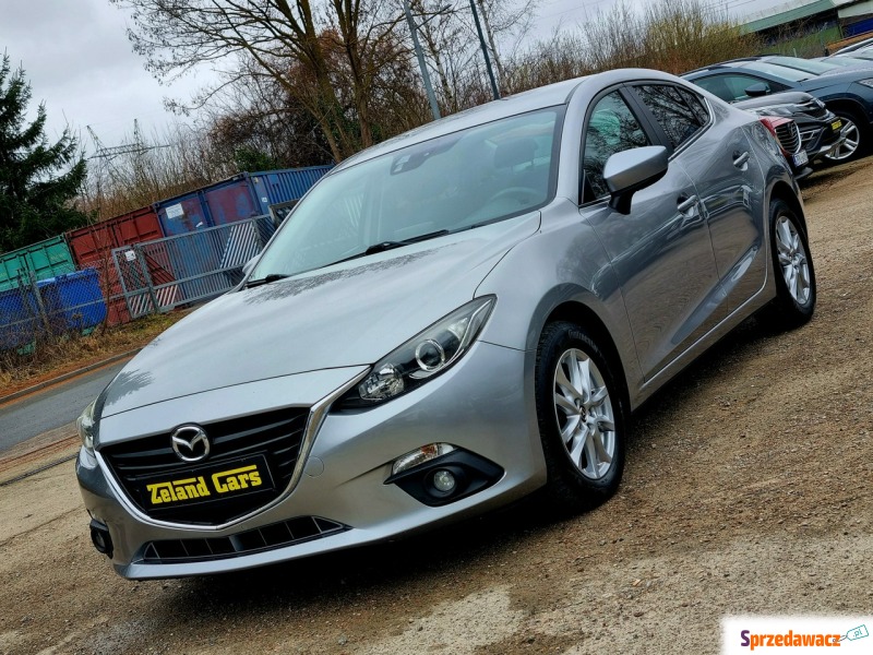 Mazda 3  Sedan/Limuzyna 2015,  2.0 benzyna - Na sprzedaż za 37 900 zł - Szczecin