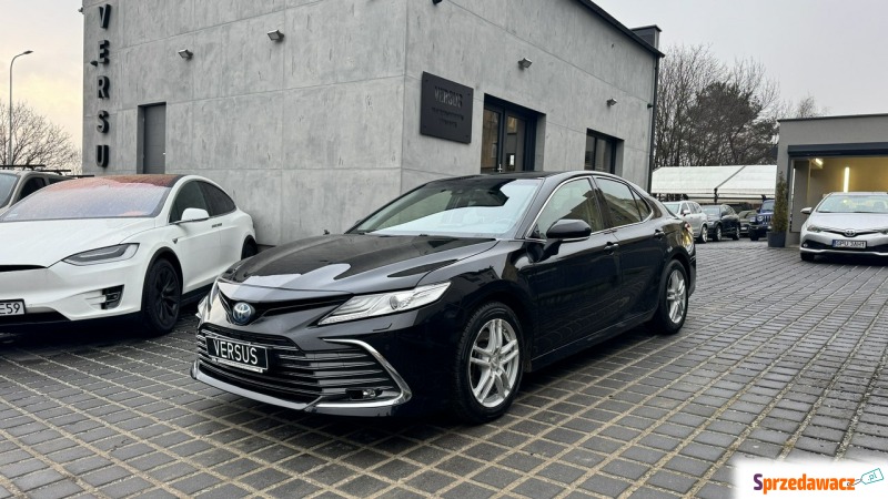 Toyota Camry  Sedan/Limuzyna 2021,  2.5 hybryda, automat - Na sprzedaż za 80 000 zł - Gdynia