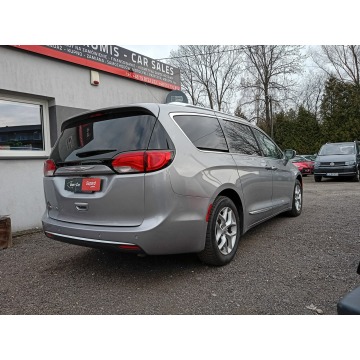 Chrysler Pacifica  Minivan/Van 2019,  3605.0 benzyna, automat - Na sprzedaż za 99 900 zł - Janów Lubelski - zdjęcie 3