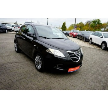 Lancia Ypsilon  Liftback 2012,  0.9 benzyna - Na sprzedaż za 13 900 zł - Płock - zdjęcie 4