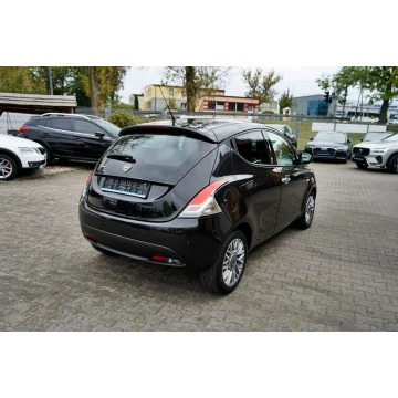 Lancia Ypsilon  Liftback 2012,  0.9 benzyna - Na sprzedaż za 13 900 zł - Płock - zdjęcie 7