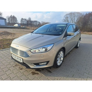 Ford Focus  Kombi 2016,  1.5 benzyna, automat - Na sprzedaż za 40 900 zł - Stargard - zdjęcie 2
