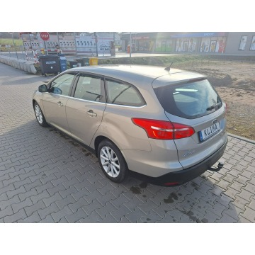 Ford Focus  Kombi 2016,  1.5 benzyna, automat - Na sprzedaż za 40 900 zł - Stargard - zdjęcie 7