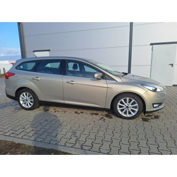 Ford Focus  Kombi 2016,  1.5 benzyna, automat - Na sprzedaż za 40 900 zł - Stargard - zdjęcie 12