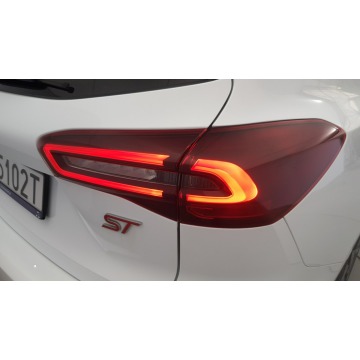 Ford Focus 2023,  2.3 benzyna, automat - Na sprzedaż za 137 800 zł - Warszawa - zdjęcie 12