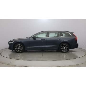 Volvo V60 2022,  2.0 diesel, automat - Na sprzedaż za 127 850 zł - Warszawa - zdjęcie 4