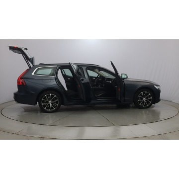 Volvo V60 2022,  2.0 diesel, automat - Na sprzedaż za 127 850 zł - Warszawa - zdjęcie 12