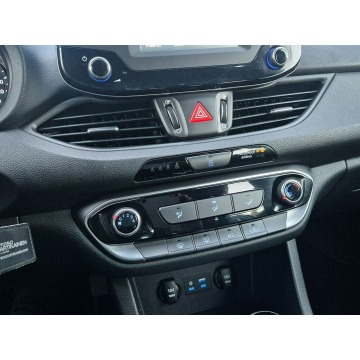 Hyundai i30  Kombi 2017,  1.4 benzyna, automat - Na sprzedaż za 47 500 zł - Warszawa - zdjęcie 11