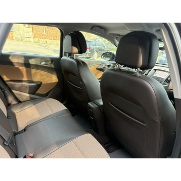 Opel Astra  Kombi 2011,  1.4 benzyna - Na sprzedaż za 23 700 zł - Knurów - zdjęcie 12