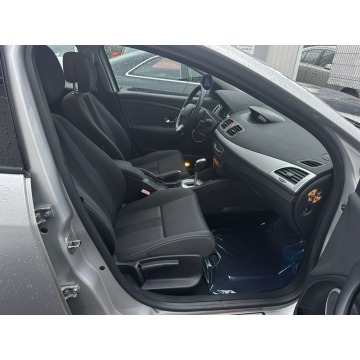 Renault Megane  Hatchback 2010,  2.0 benzyna, automat - Na sprzedaż za 19 900 zł - Gdów - zdjęcie 11