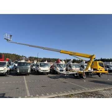 Nissan  2014,  2.5 diesel - Na sprzedaż za 325 950 zł - Widełki - zdjęcie 12