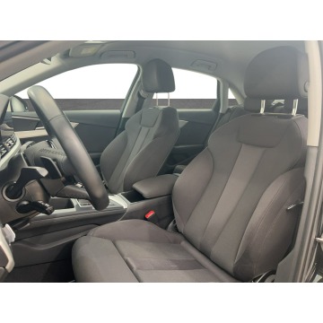 Audi A4  Sedan/Limuzyna 2023,  2.0 diesel, automat - Na sprzedaż za 97 900 zł - Warszawa - zdjęcie 11