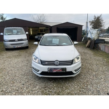 Volkswagen Passat  Sedan/Limuzyna 2013,  2.0 diesel, automat - Na sprzedaż za 37 997 zł - Gdańsk - zdjęcie 6