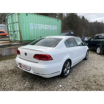 Volkswagen Passat  Sedan/Limuzyna 2013,  2.0 diesel, automat - Na sprzedaż za 37 997 zł - Gdańsk - zdjęcie 12