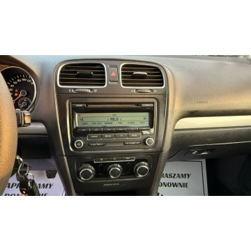 Volkswagen Golf  Hatchback 2009,  1.4 benzyna - Na sprzedaż za 15 800 zł - Sade Budy - zdjęcie 9