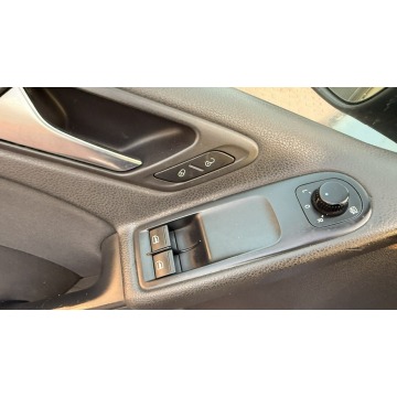 Volkswagen Golf  Hatchback 2009,  1.4 benzyna - Na sprzedaż za 15 800 zł - Sade Budy - zdjęcie 10