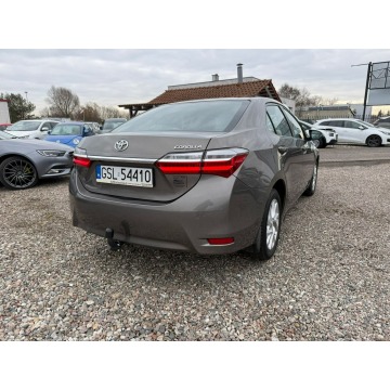 Toyota Corolla  Sedan/Limuzyna 2017,  1.6 benzyna - Na sprzedaż za 41 900 zł - Słupsk - zdjęcie 9