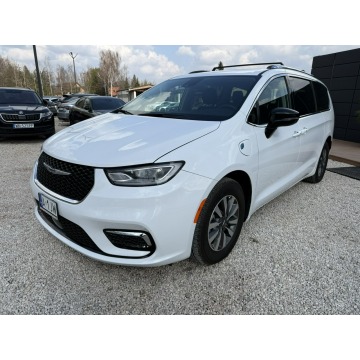 Chrysler Pacifica - 3.6 V6 298 KM / HYBRYDA PLUG-IN / Przebieg 900 KM!