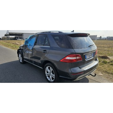 Mercedes - Benz ML-klasa  SUV 2013,  2.1 diesel, automat - Na sprzedaż za 35 999 zł - Pleszew - zdjęcie 6