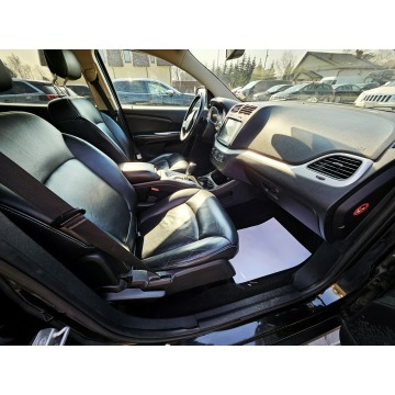 Fiat Freemont  SUV 2016,  2.0 diesel, automat - Na sprzedaż za 44 000 zł - Warszawa - zdjęcie 9
