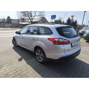 Ford Focus  Hatchback 2013,  1.6 diesel - Na sprzedaż za 19 900 zł - Łuków - zdjęcie 8