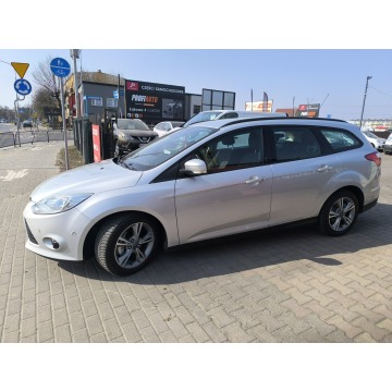 Ford Focus  Hatchback 2013,  1.6 diesel - Na sprzedaż za 19 900 zł - Łuków - zdjęcie 9