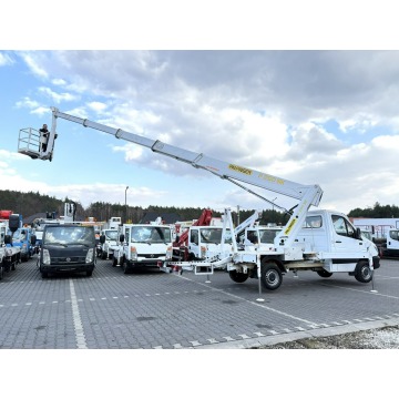 Mercedes - Benz Sprinter 2018,  2.2 diesel - Na sprzedaż za 415 740 zł - Widełki - zdjęcie 9