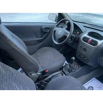 Opel Corsa  Hatchback 2002,  1.7 diesel - Na sprzedaż za 3 300,00 zł - Głogów - zdjęcie 5